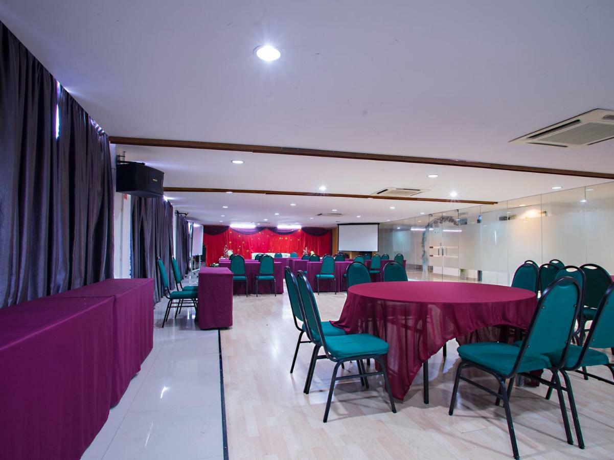Kk Hotel @ Каджанг Экстерьер фото